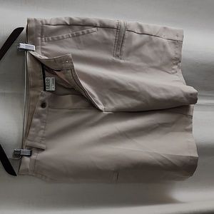 Izod golf shorts
